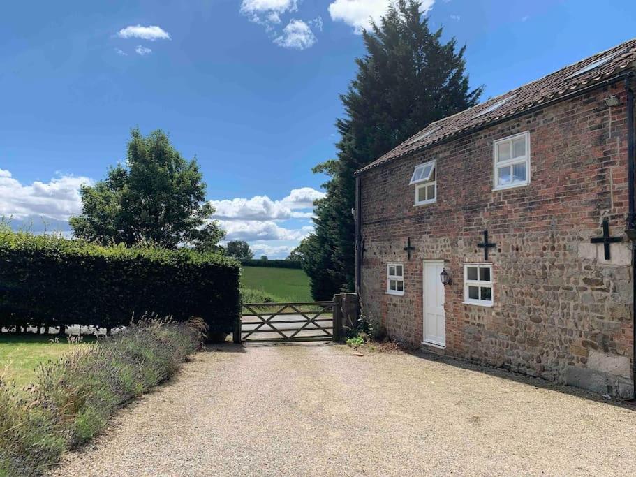 The Old Granary At Red House Farm Ripon Exterior foto